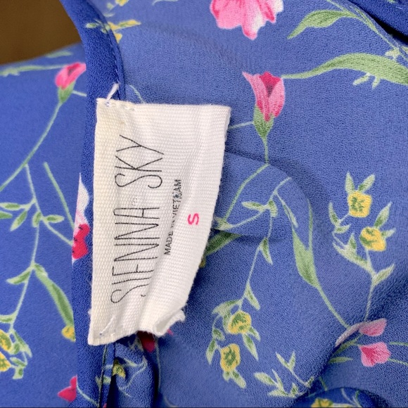 Sienna Sky Blue Sleeveless Faux Wrap Blouse w/ Floral Print - Sz. S - Picture 4 of 5
